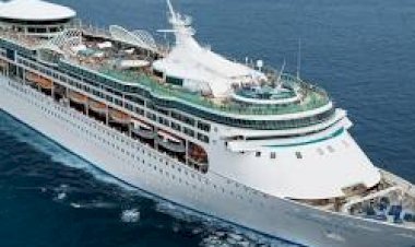 Royal Caribbean: Icon 5 Order, Labadee Closure, and Dramatic Storm-Reroute Rescue