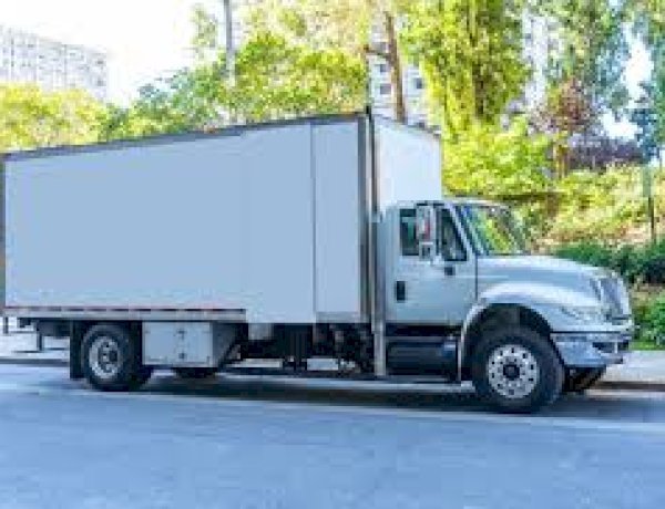 Best Box Truck Financing: Loans, Leasing, and Options for Startups